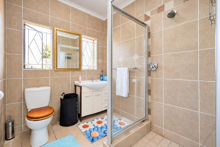 8 Bedroom Property for Sale in Ferndale Gauteng