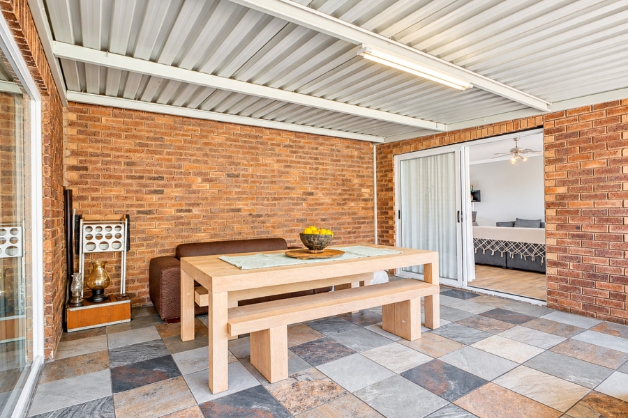 8 Bedroom Property for Sale in Ferndale Gauteng