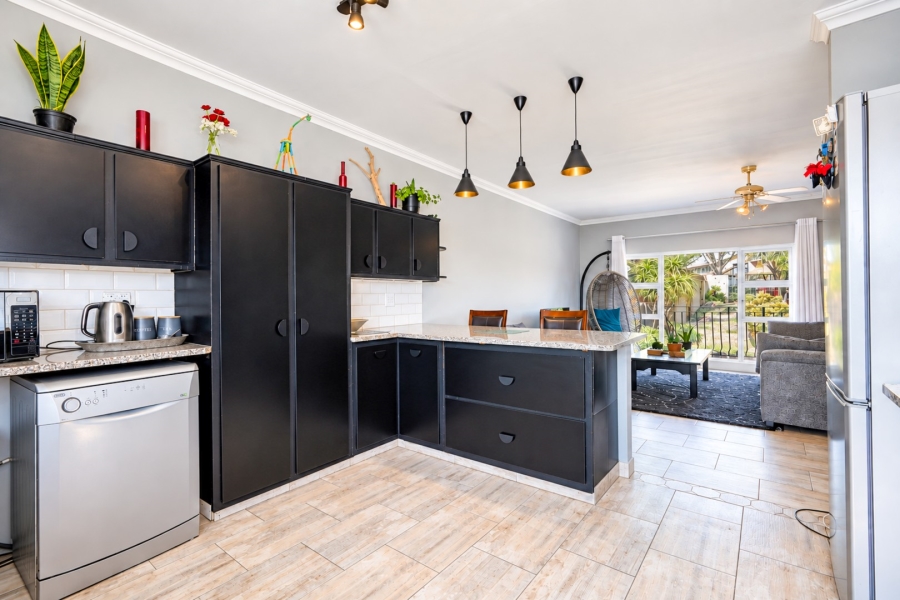 8 Bedroom Property for Sale in Ferndale Gauteng