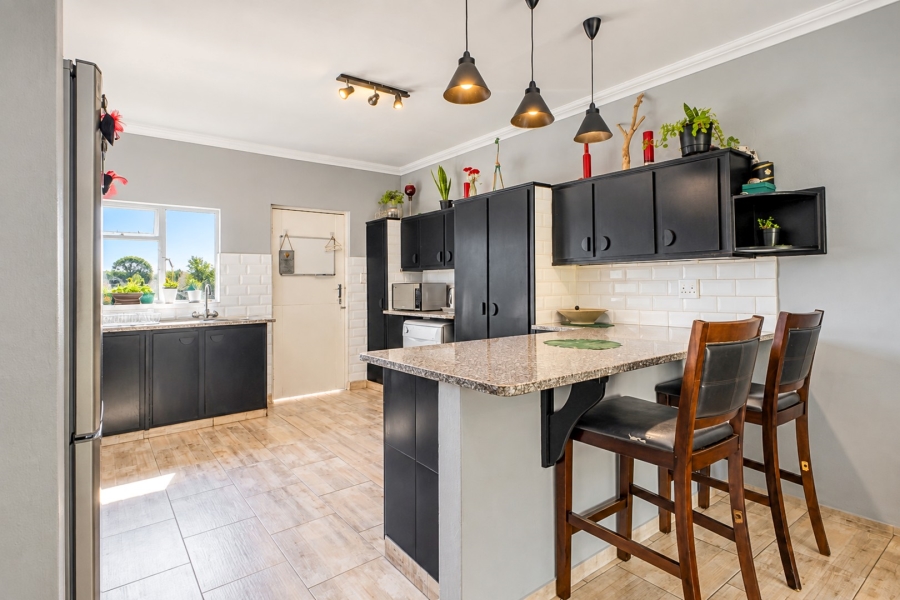 8 Bedroom Property for Sale in Ferndale Gauteng