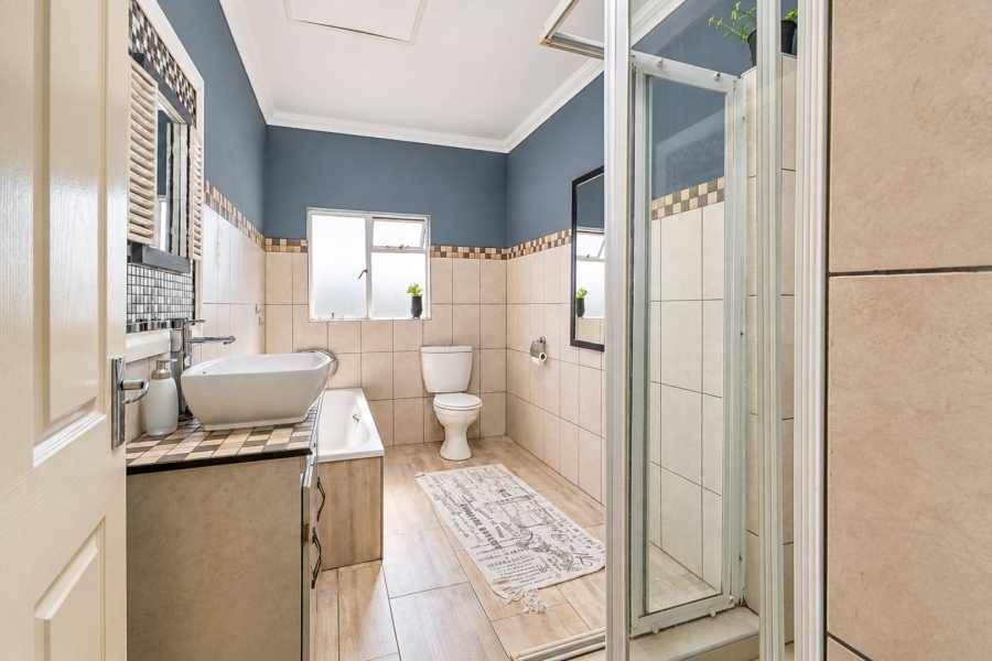 8 Bedroom Property for Sale in Ferndale Gauteng