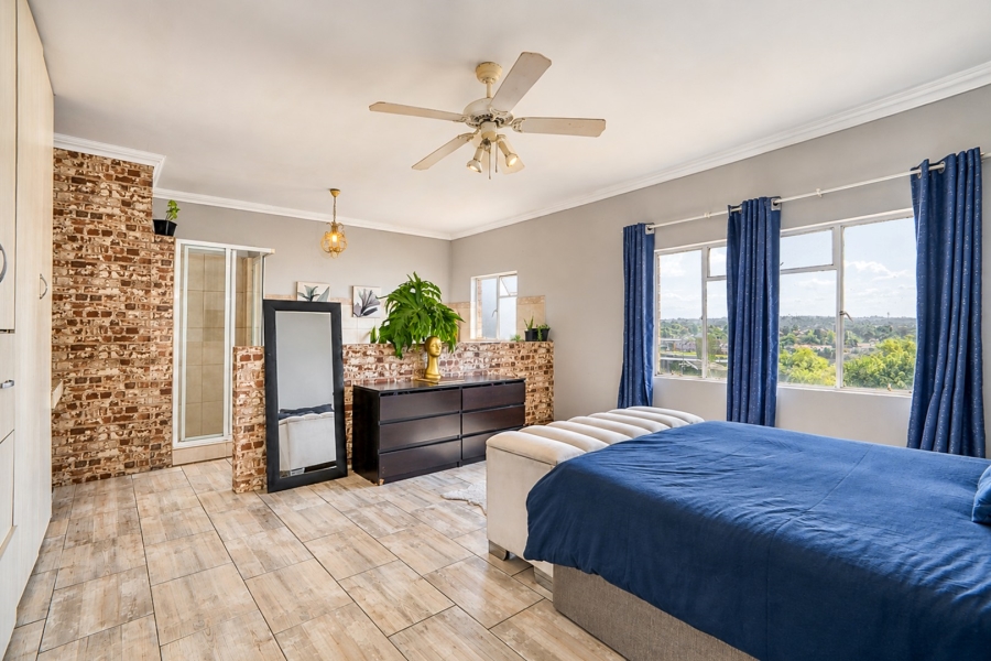 8 Bedroom Property for Sale in Ferndale Gauteng