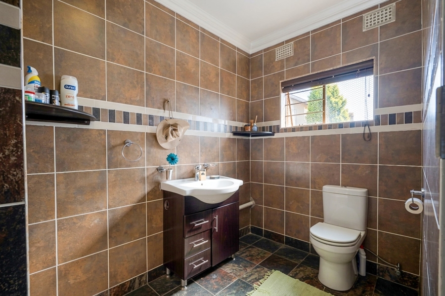 8 Bedroom Property for Sale in Ferndale Gauteng