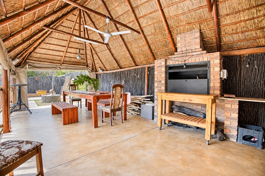 8 Bedroom Property for Sale in Ferndale Gauteng