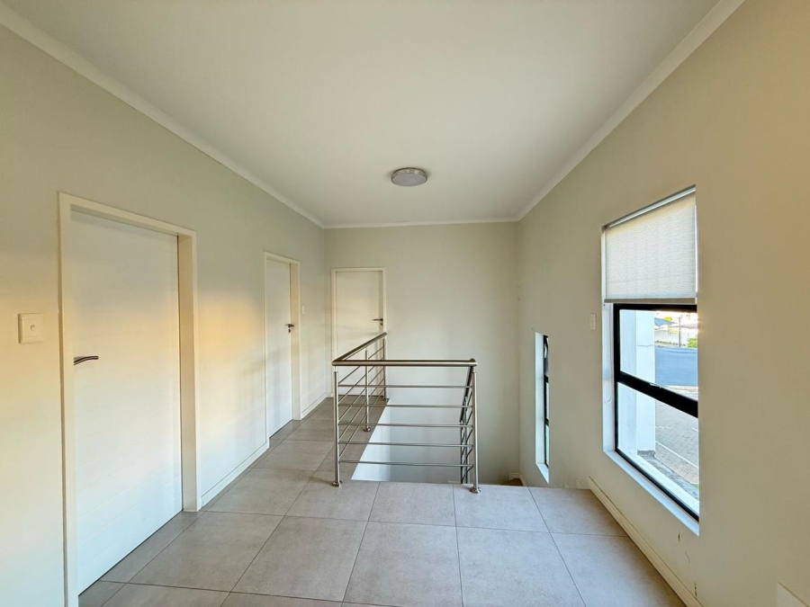 3 Bedroom Property for Sale in Erand Gardens Gauteng