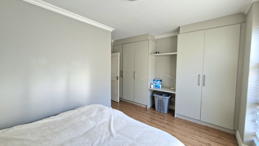 To Let 2 Bedroom Property for Rent in Wendywood Gauteng