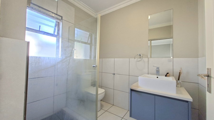 To Let 2 Bedroom Property for Rent in Wendywood Gauteng