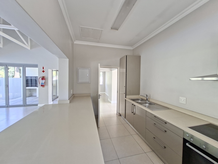 To Let 2 Bedroom Property for Rent in Wendywood Gauteng
