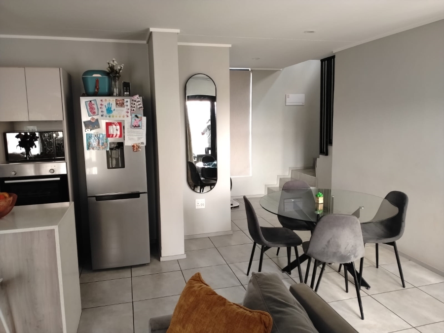 3 Bedroom Property for Sale in Rooihuiskraal North Gauteng