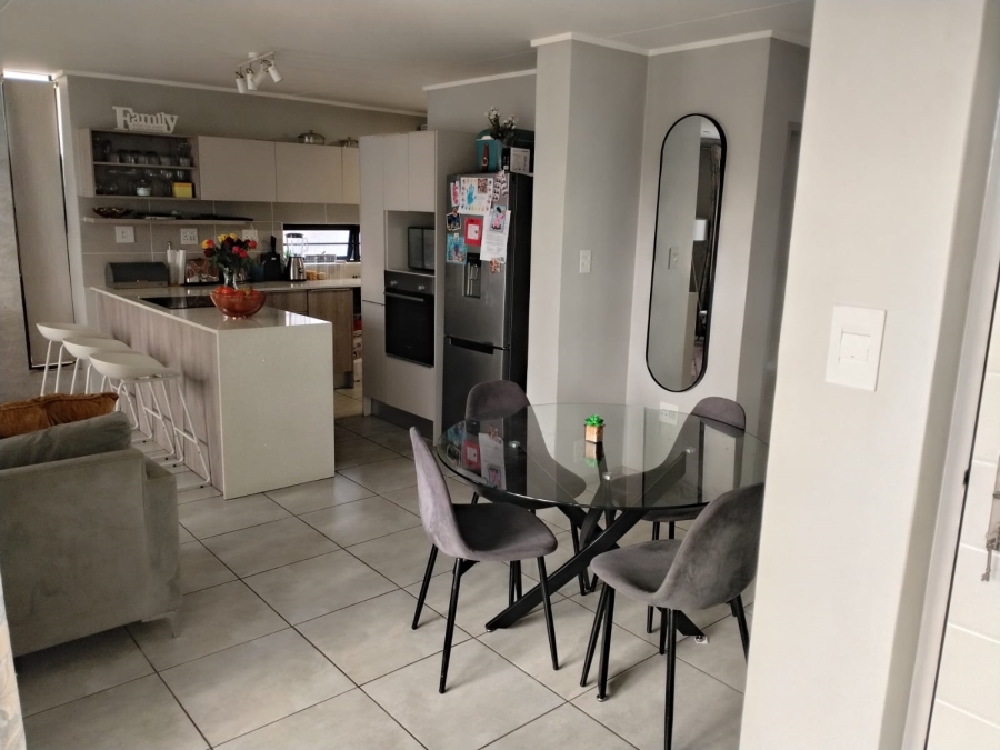 3 Bedroom Property for Sale in Rooihuiskraal North Gauteng