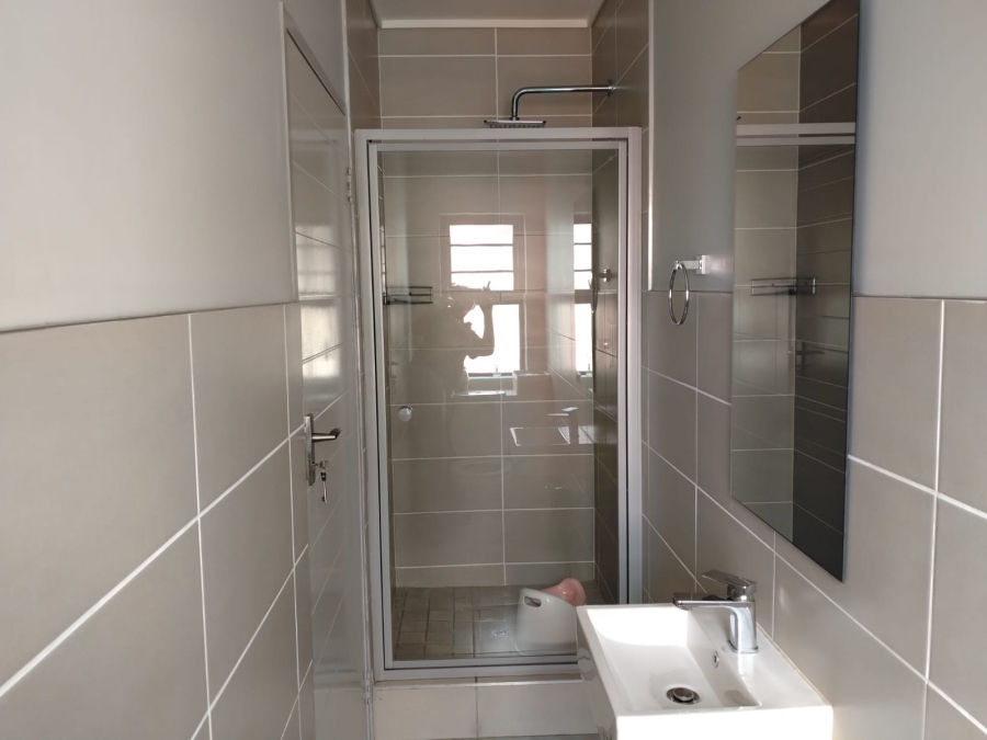 3 Bedroom Property for Sale in Rooihuiskraal North Gauteng