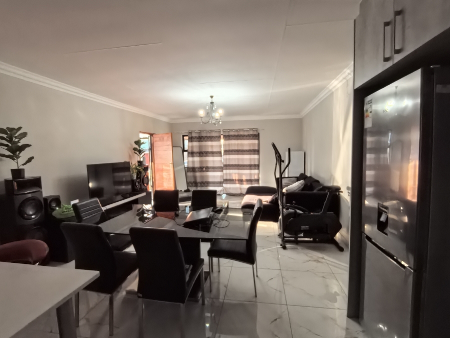 To Let 3 Bedroom Property for Rent in Heatherview Gauteng