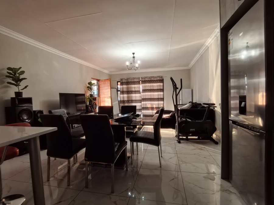 To Let 3 Bedroom Property for Rent in Heatherview Gauteng