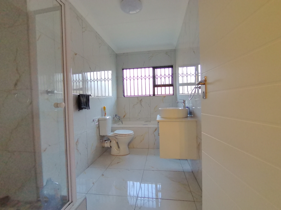 To Let 3 Bedroom Property for Rent in Heatherview Gauteng