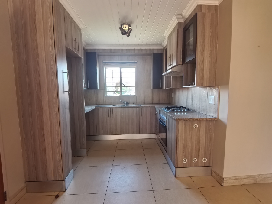 2 Bedroom Property for Sale in Andeon Gauteng