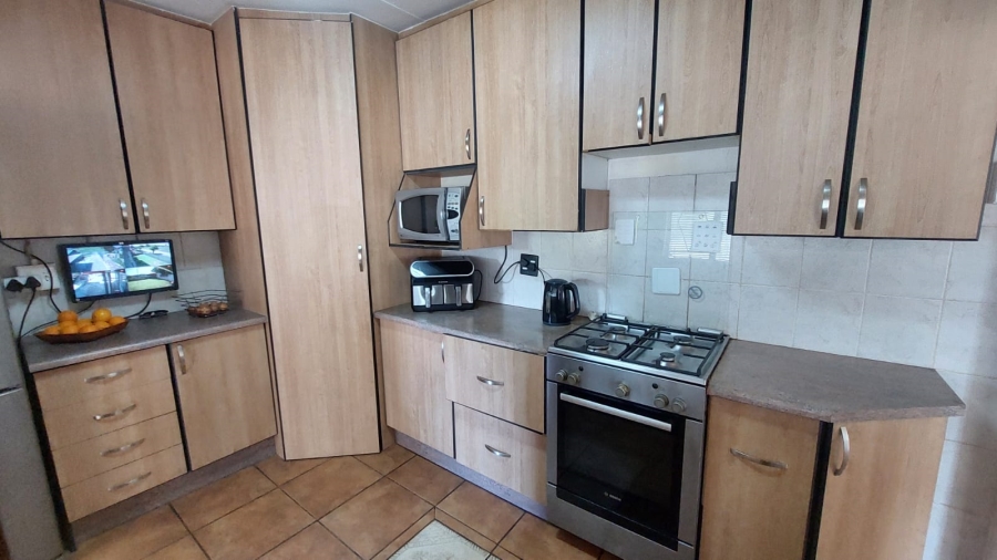 3 Bedroom Property for Sale in Quellerie Park Gauteng