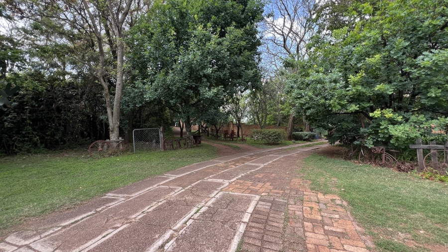 9 Bedroom Property for Sale in Protea Ridge Gauteng