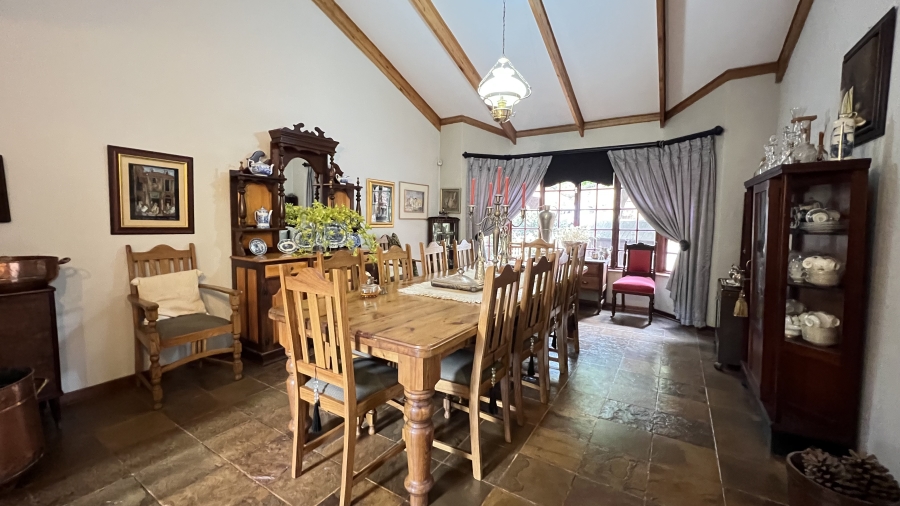 9 Bedroom Property for Sale in Protea Ridge Gauteng