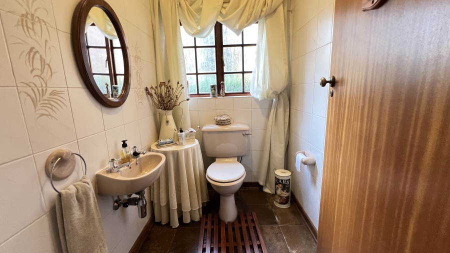 9 Bedroom Property for Sale in Protea Ridge Gauteng