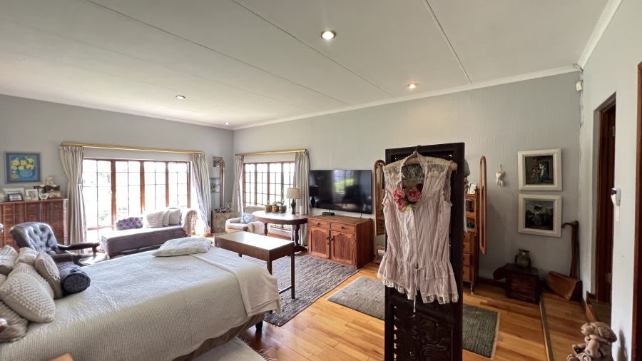 9 Bedroom Property for Sale in Protea Ridge Gauteng