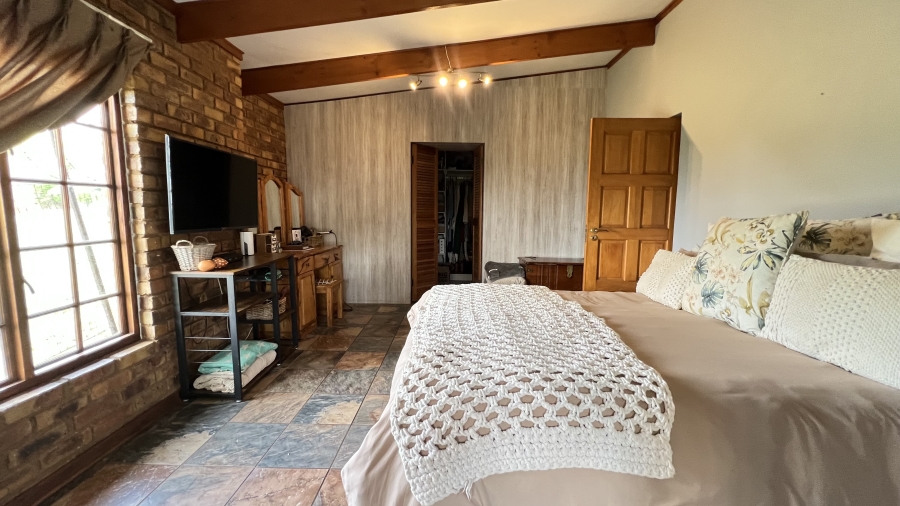 9 Bedroom Property for Sale in Protea Ridge Gauteng