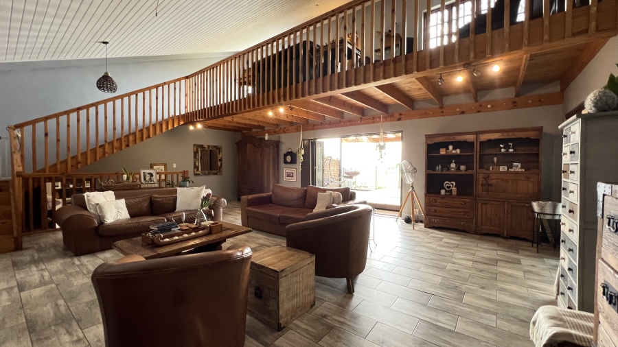 9 Bedroom Property for Sale in Protea Ridge Gauteng