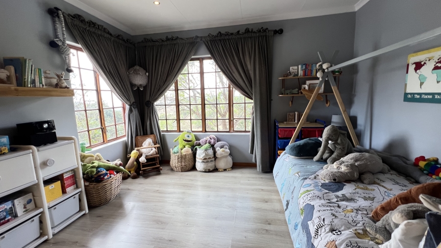 9 Bedroom Property for Sale in Protea Ridge Gauteng