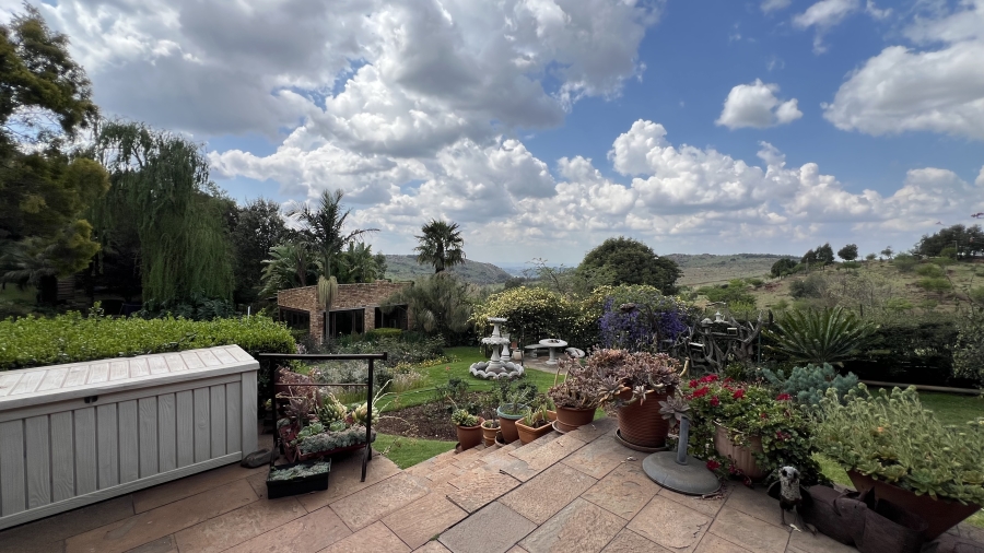 9 Bedroom Property for Sale in Protea Ridge Gauteng