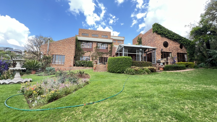 9 Bedroom Property for Sale in Protea Ridge Gauteng
