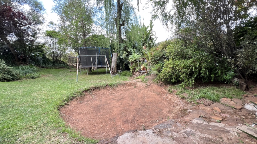 9 Bedroom Property for Sale in Protea Ridge Gauteng