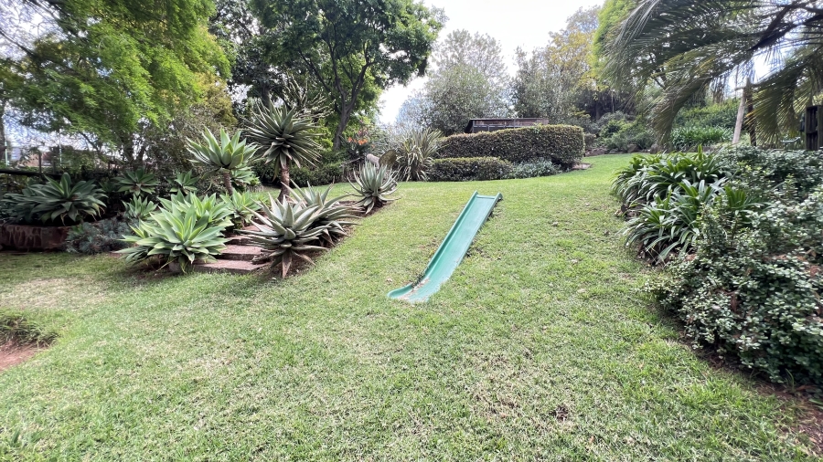 9 Bedroom Property for Sale in Protea Ridge Gauteng