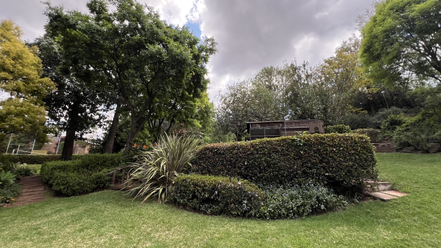 9 Bedroom Property for Sale in Protea Ridge Gauteng