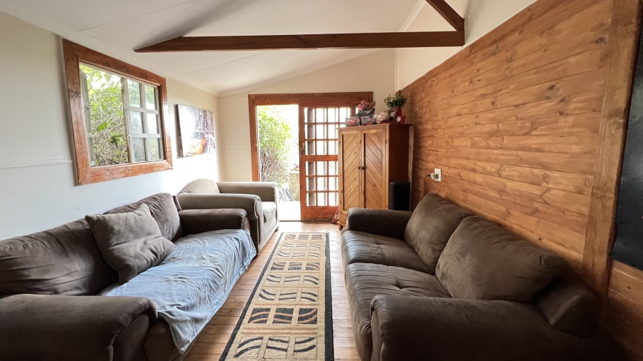 9 Bedroom Property for Sale in Protea Ridge Gauteng