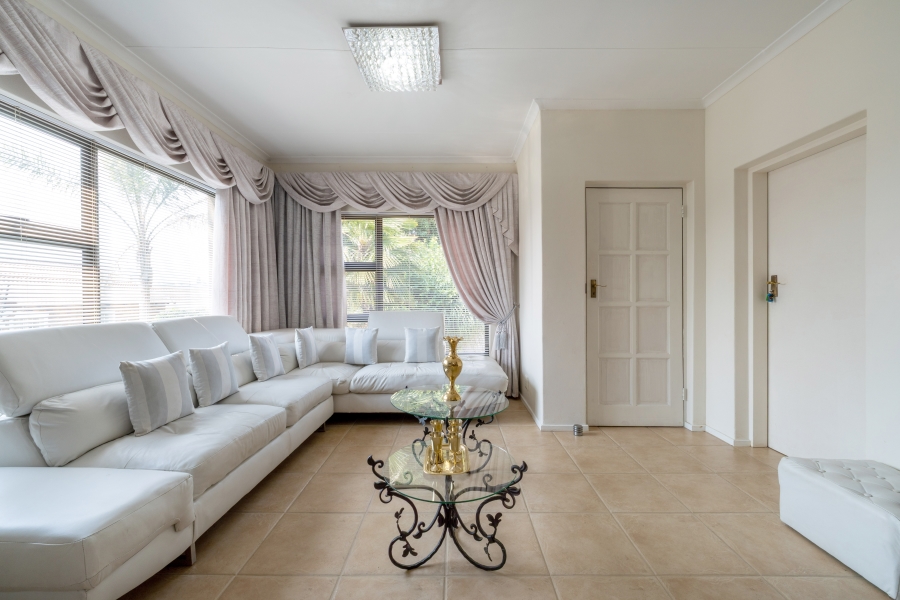 2 Bedroom Property for Sale in Noordheuwel Gauteng