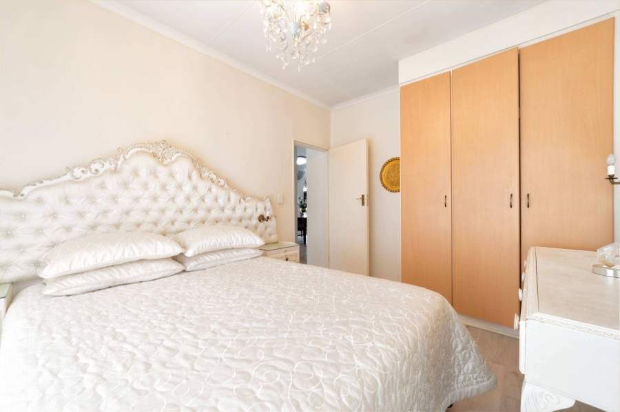 2 Bedroom Property for Sale in Noordheuwel Gauteng