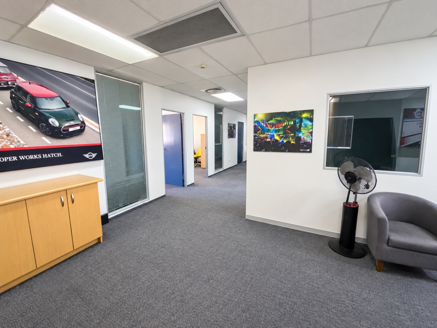 To Let Commercial Property for Rent in Randjespark Gauteng