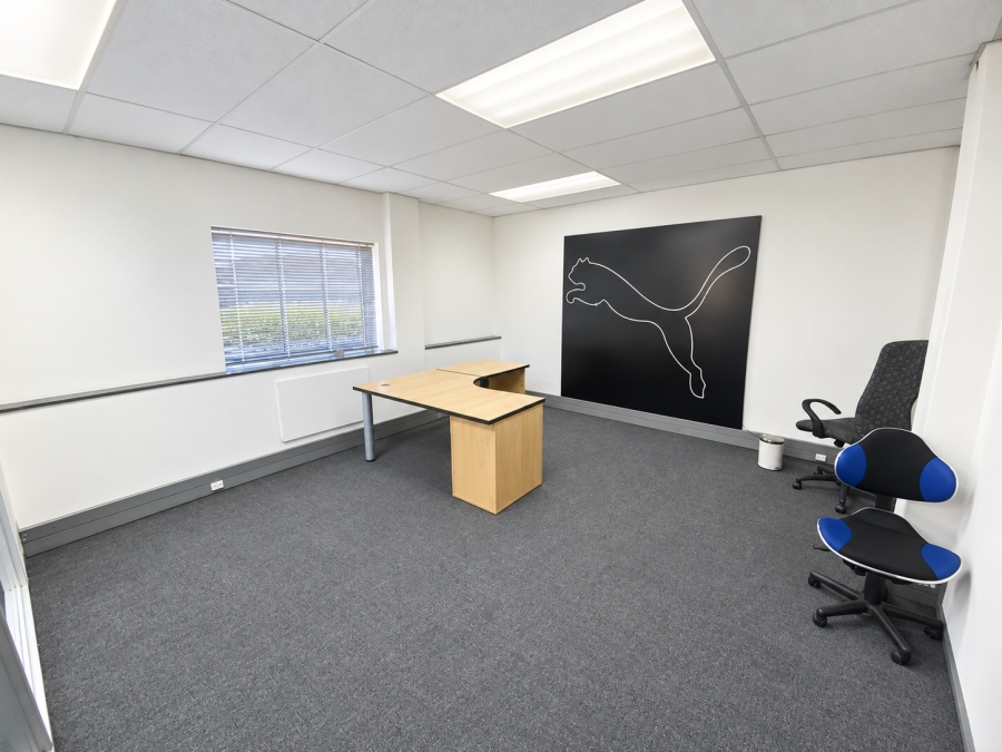 To Let Commercial Property for Rent in Randjespark Gauteng