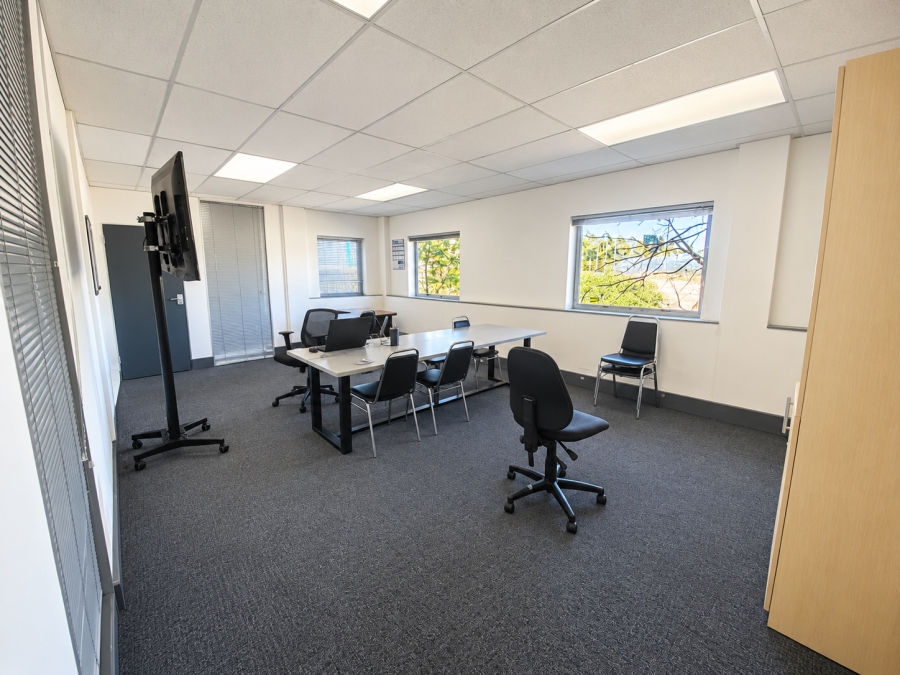 To Let Commercial Property for Rent in Randjespark Gauteng
