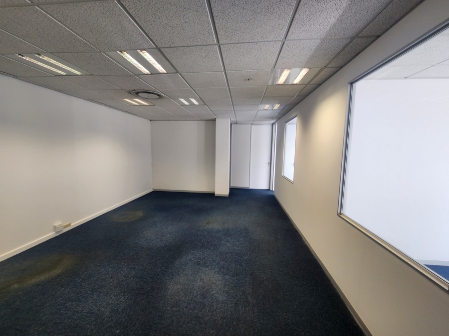 To Let Commercial Property for Rent in Barlow Park Gauteng
