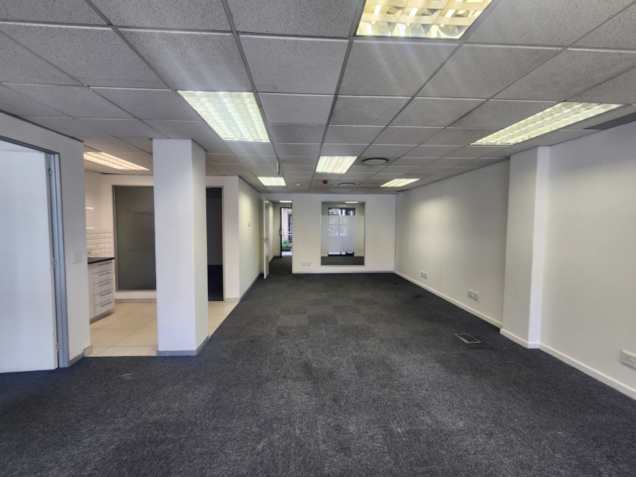 To Let Commercial Property for Rent in Barlow Park Gauteng