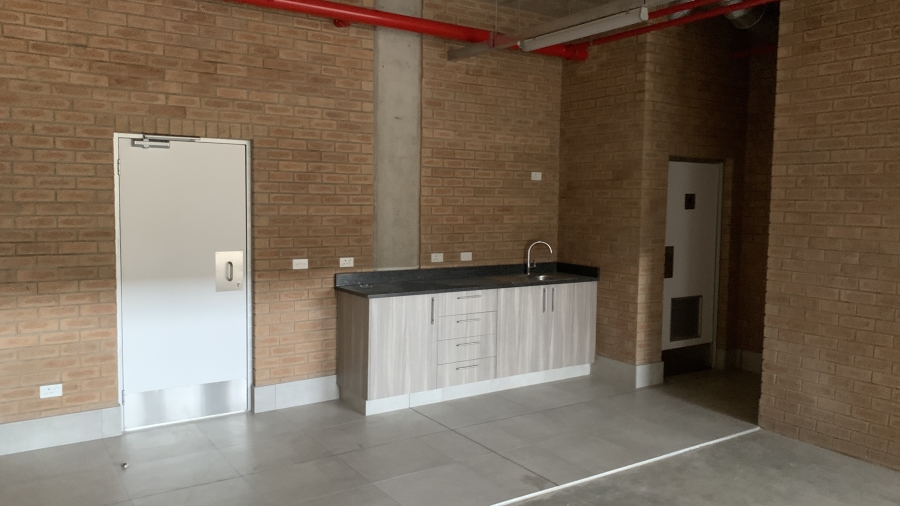 To Let Commercial Property for Rent in Airport Park Gauteng