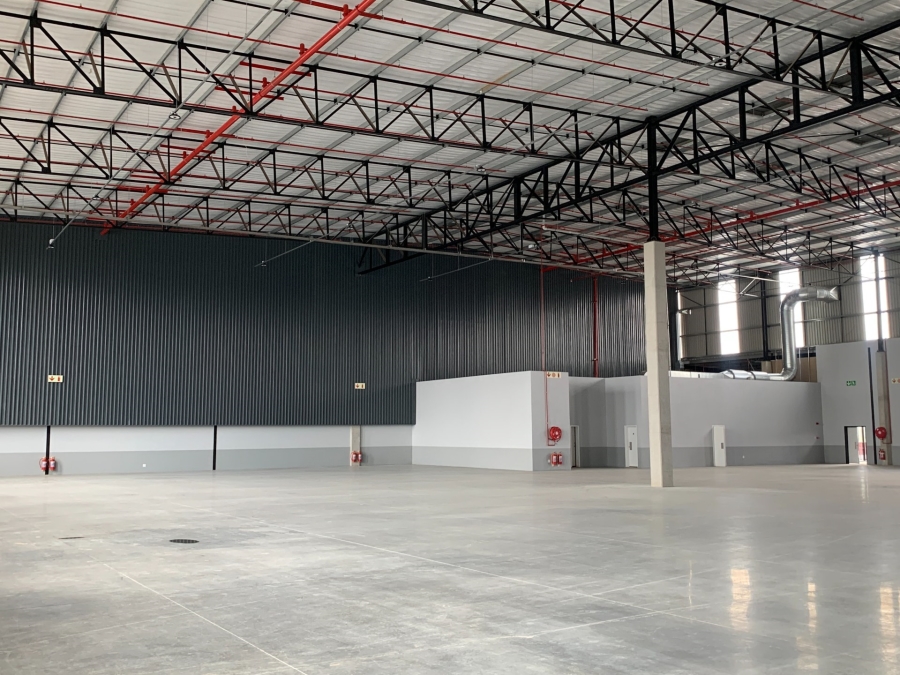 To Let Commercial Property for Rent in Gosforth Park Gauteng