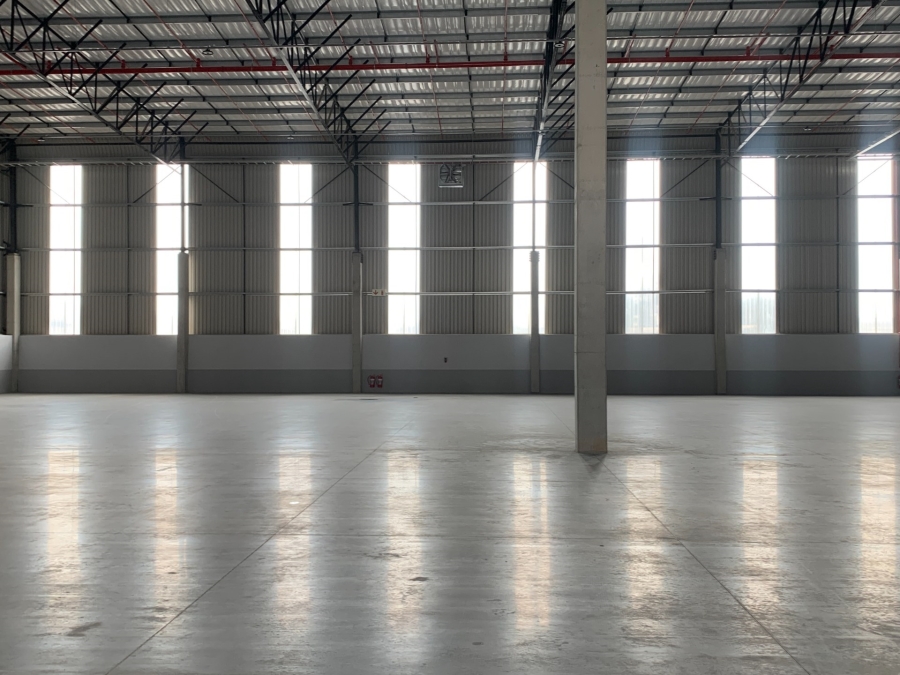 To Let Commercial Property for Rent in Gosforth Park Gauteng