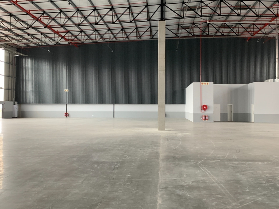 To Let Commercial Property for Rent in Gosforth Park Gauteng
