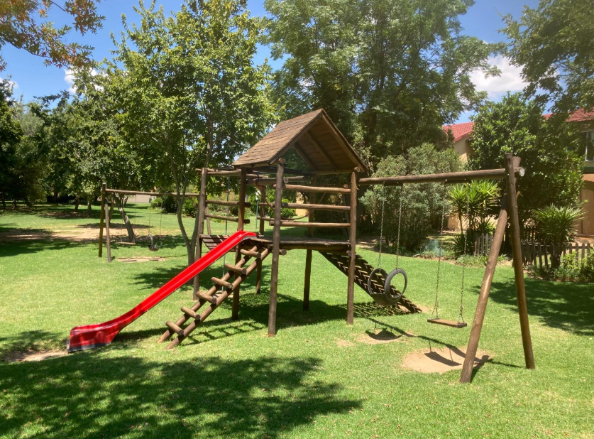 To Let 2 Bedroom Property for Rent in North Riding Gauteng