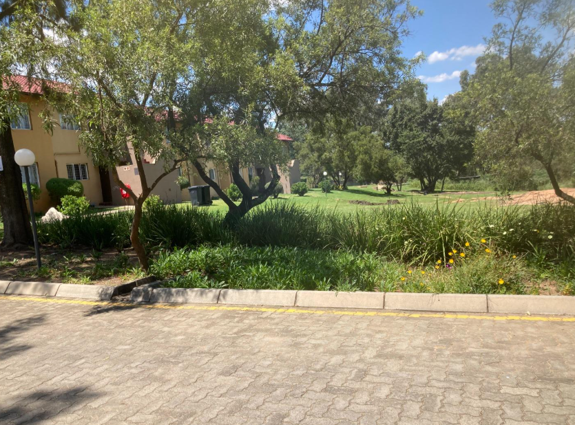 To Let 2 Bedroom Property for Rent in North Riding Gauteng