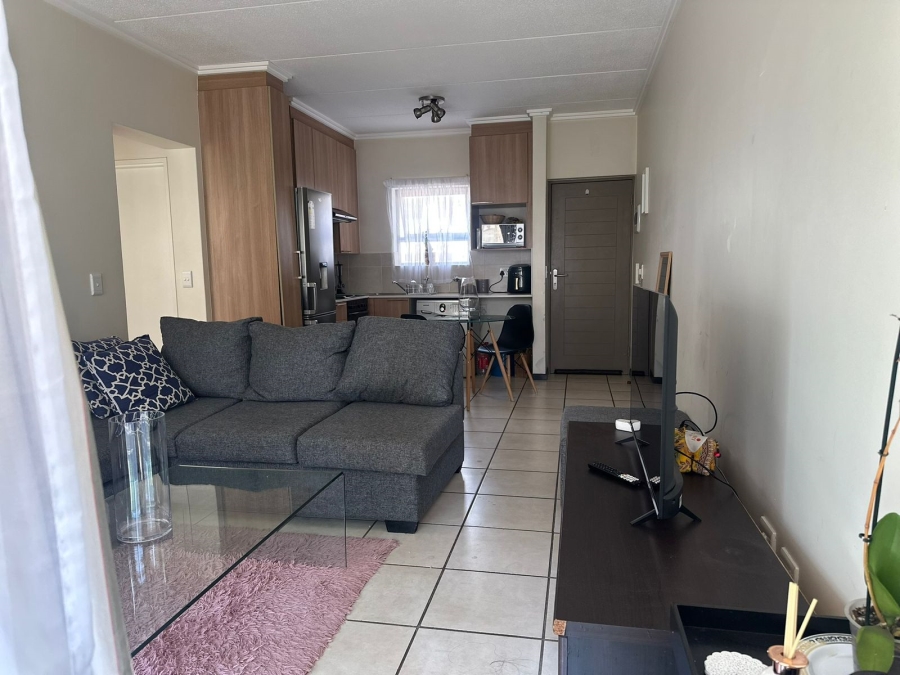 To Let 1 Bedroom Property for Rent in Bryanston Gauteng