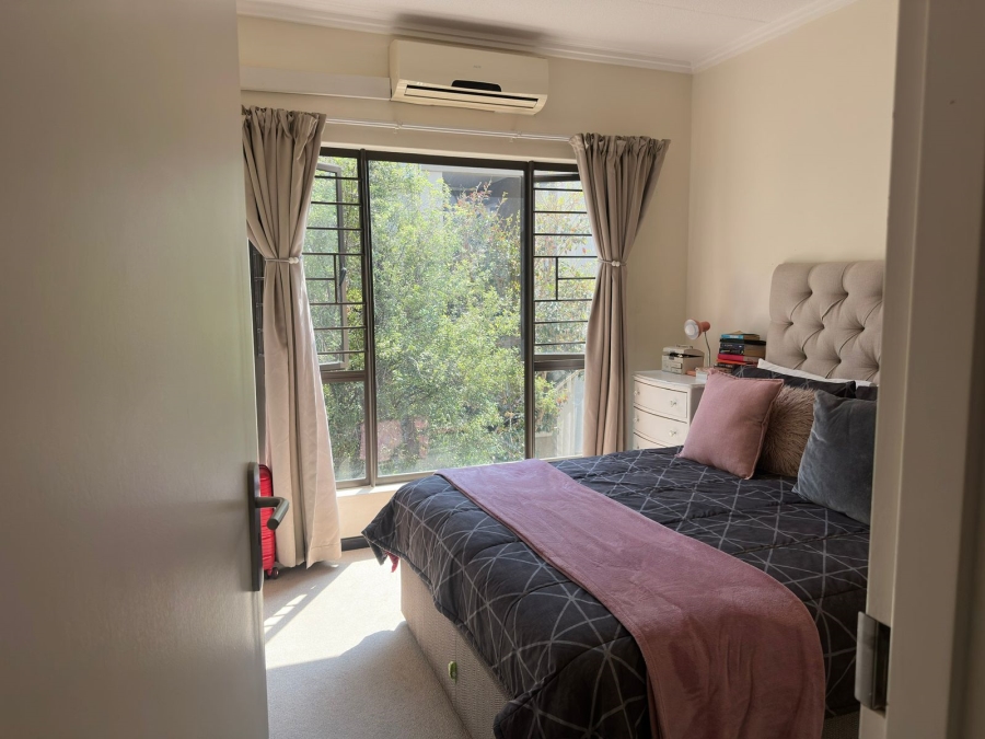 To Let 1 Bedroom Property for Rent in Bryanston Gauteng