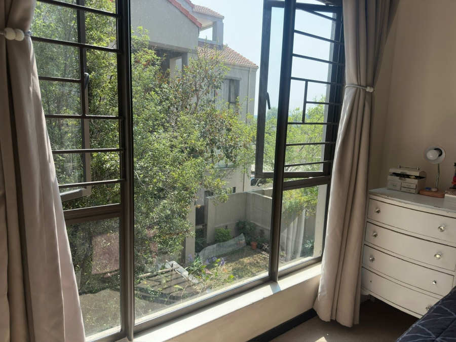 To Let 1 Bedroom Property for Rent in Bryanston Gauteng