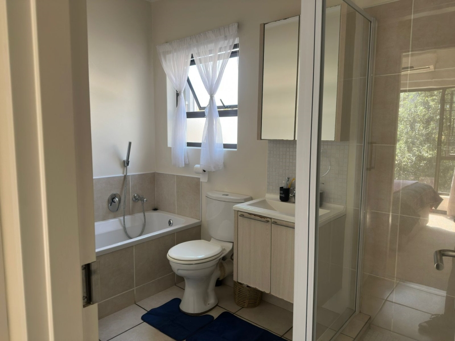 To Let 1 Bedroom Property for Rent in Bryanston Gauteng